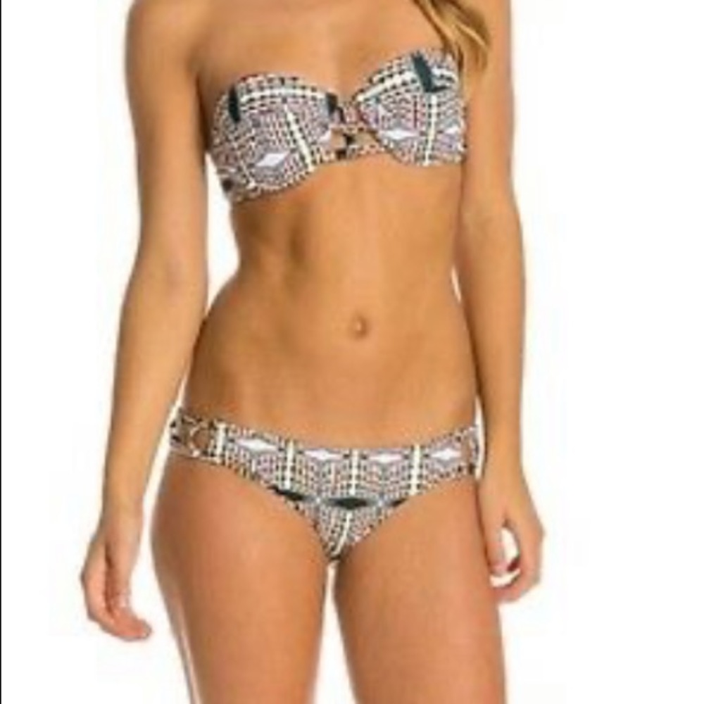 🌻Bathing suit - Picture 4 of 5